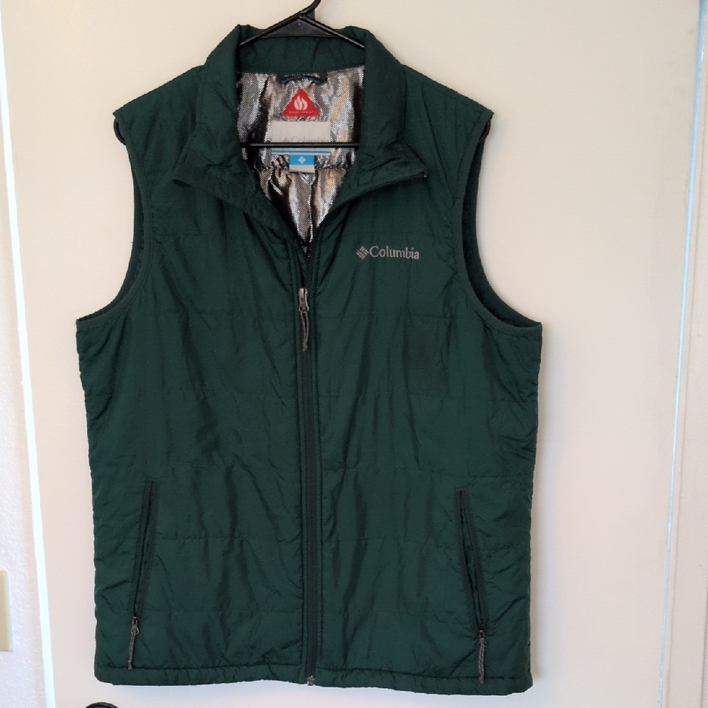 Columbia Forest Green Sleeveless Vest